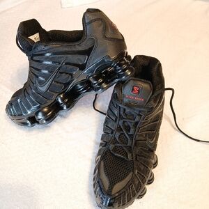 Nike Shox Men’s Black Sneakers with Red Accent